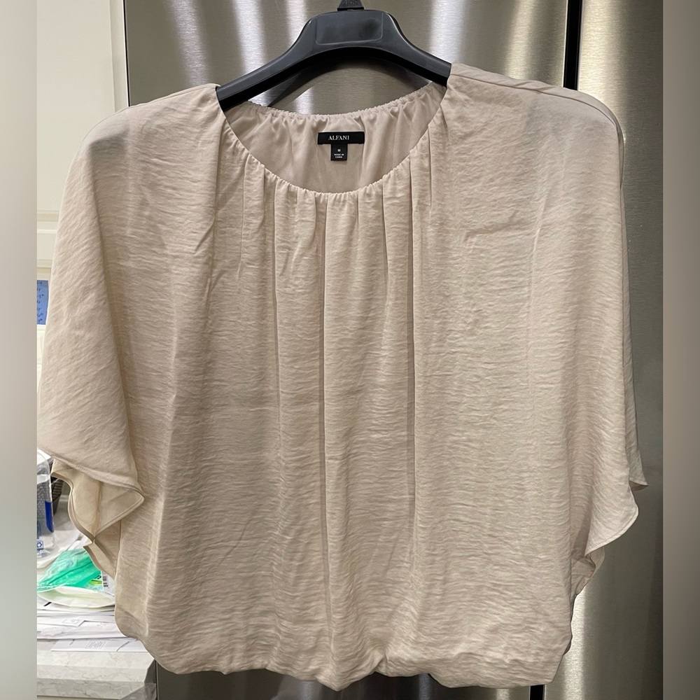Alfani Women's Champagne Flowy Top, Size MED, NWT